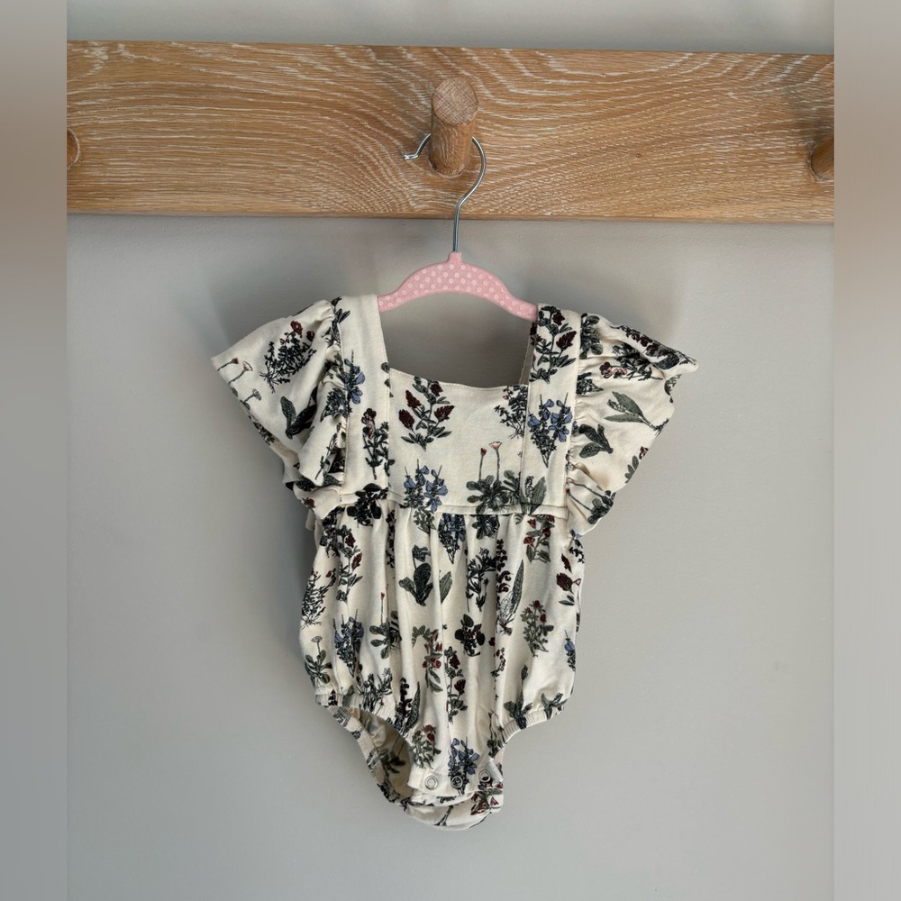 Kate Quinn Ruffle Strap Bubble - Wildflower Litho, Modal